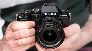 Fujifilm X-S20