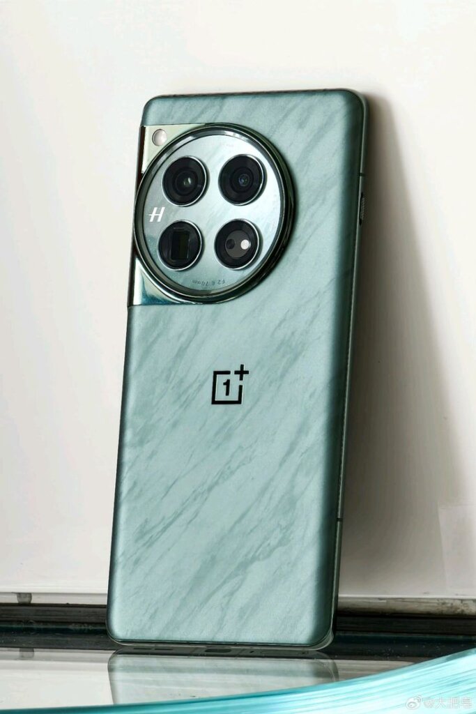 OnePlus 12